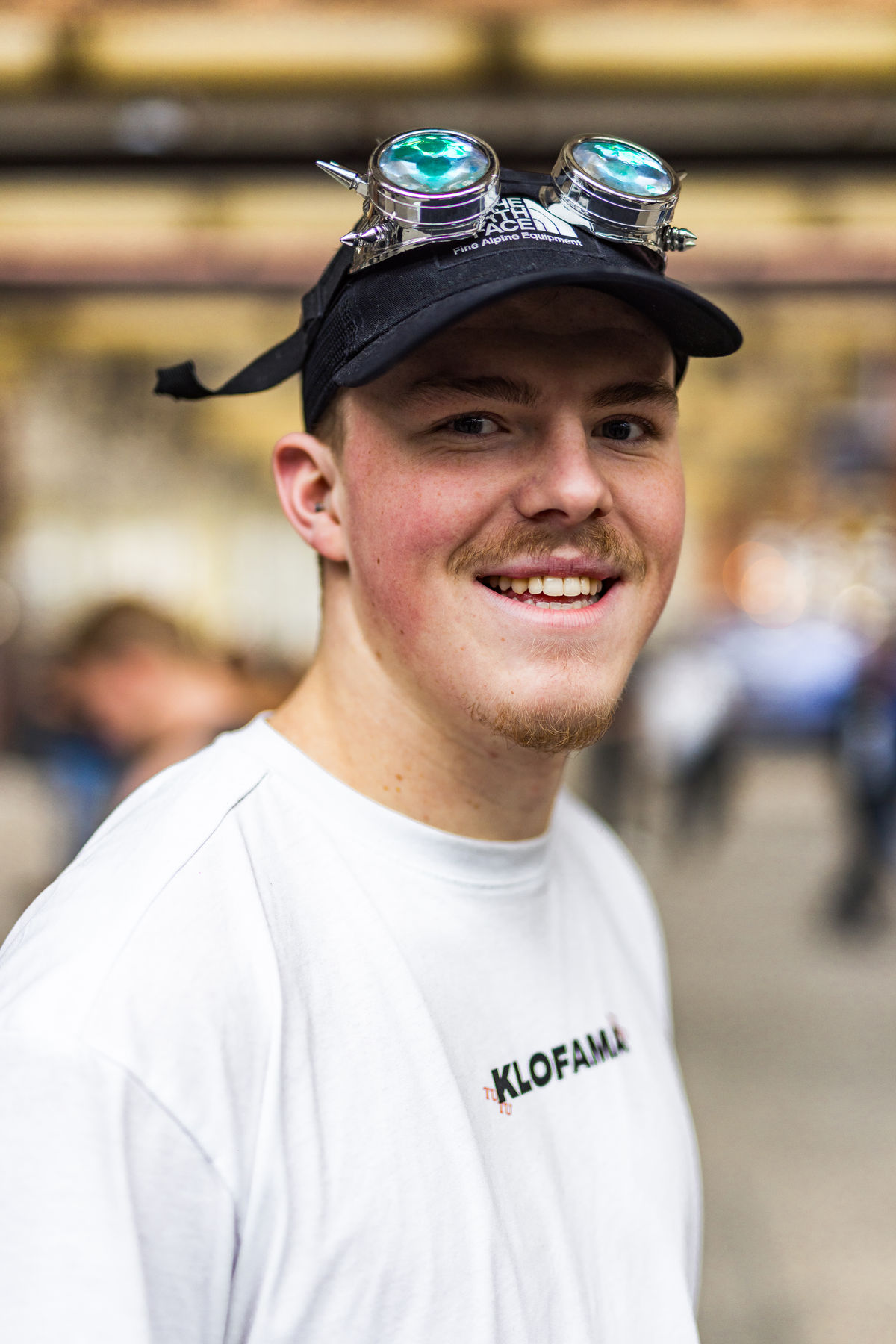 Loading... just a sec